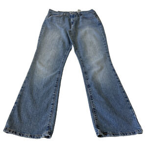 Levi's 515 Jeans Women's Boot Cut Size 8M Medium Wash Denim Boho Wester